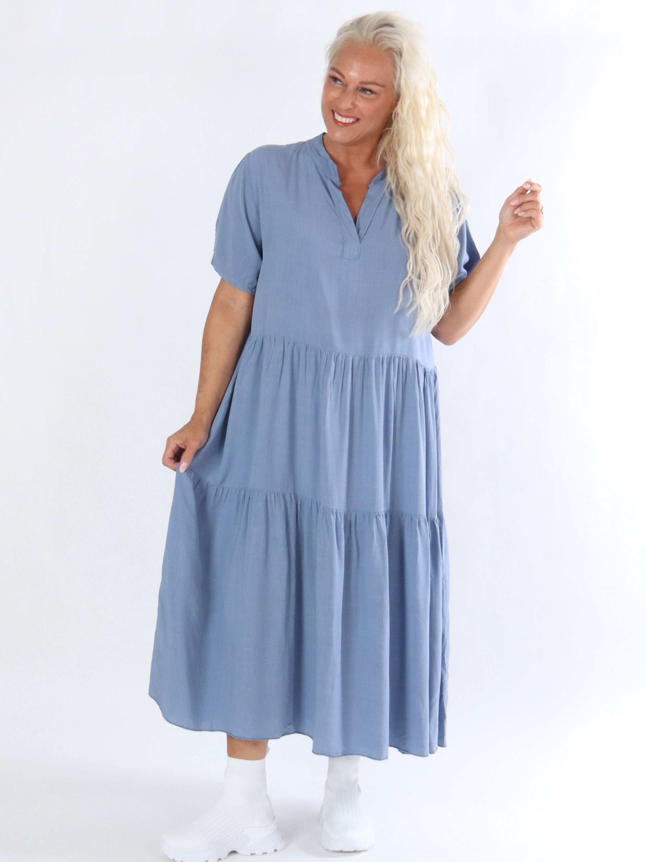 Gina - Lång klänning med lager på lager-look